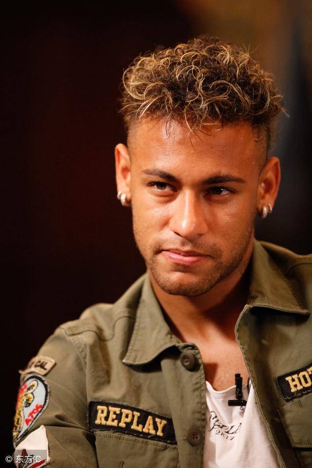 代表团团长 代表团团长