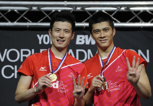 他们要么直 他们要么直