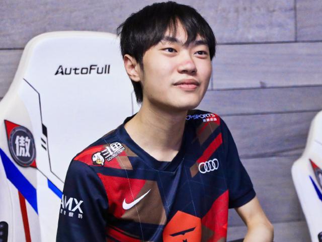 瞬间被AO 瞬间被AO