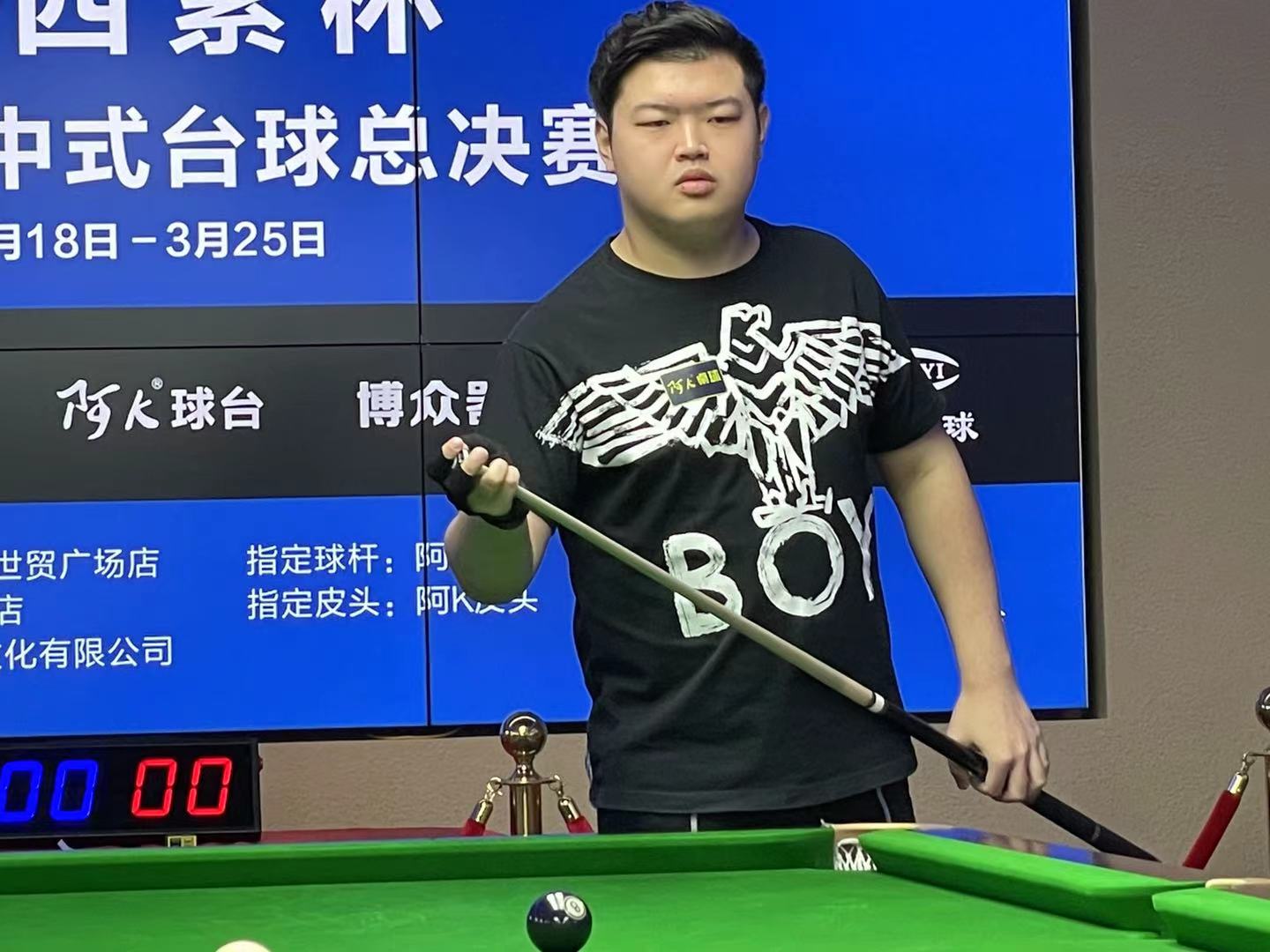 东契奇与施 东契奇与施